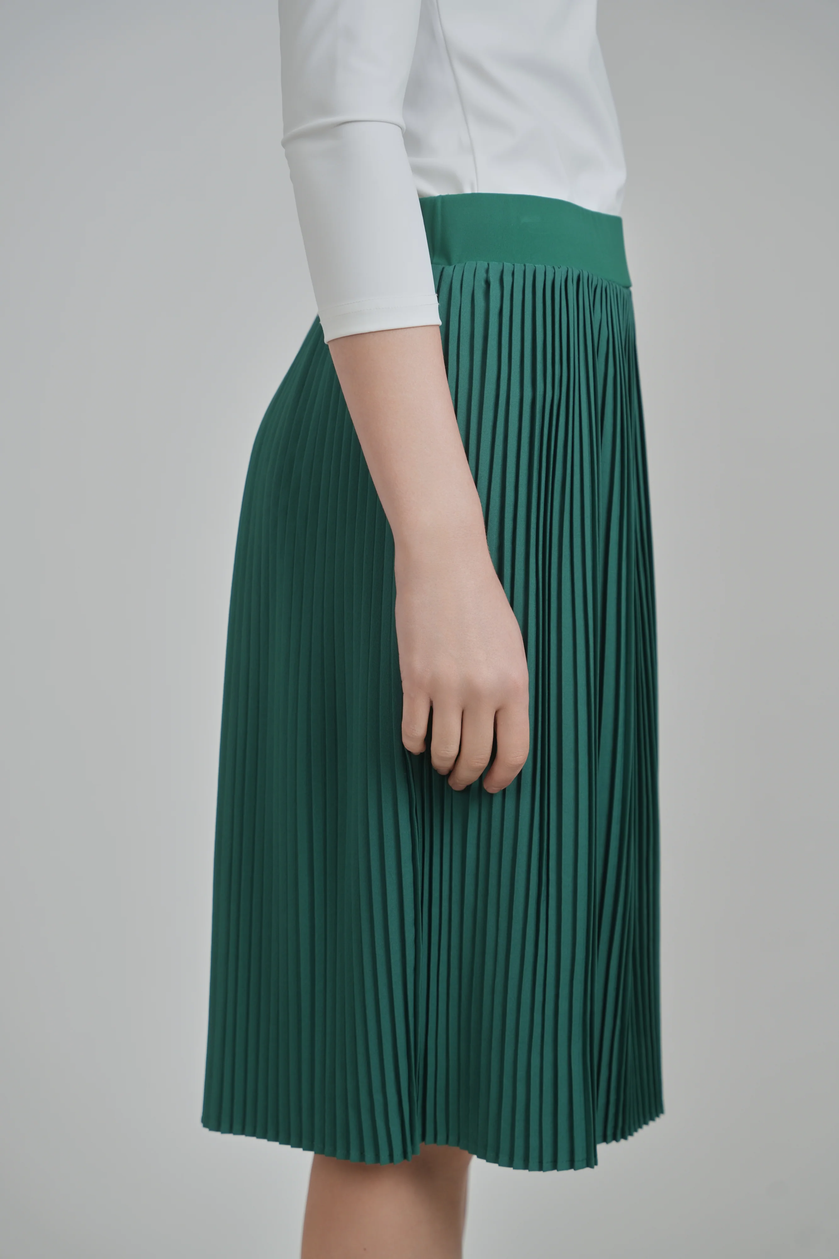 ACE SKIRT (GREEN) - Image 2
