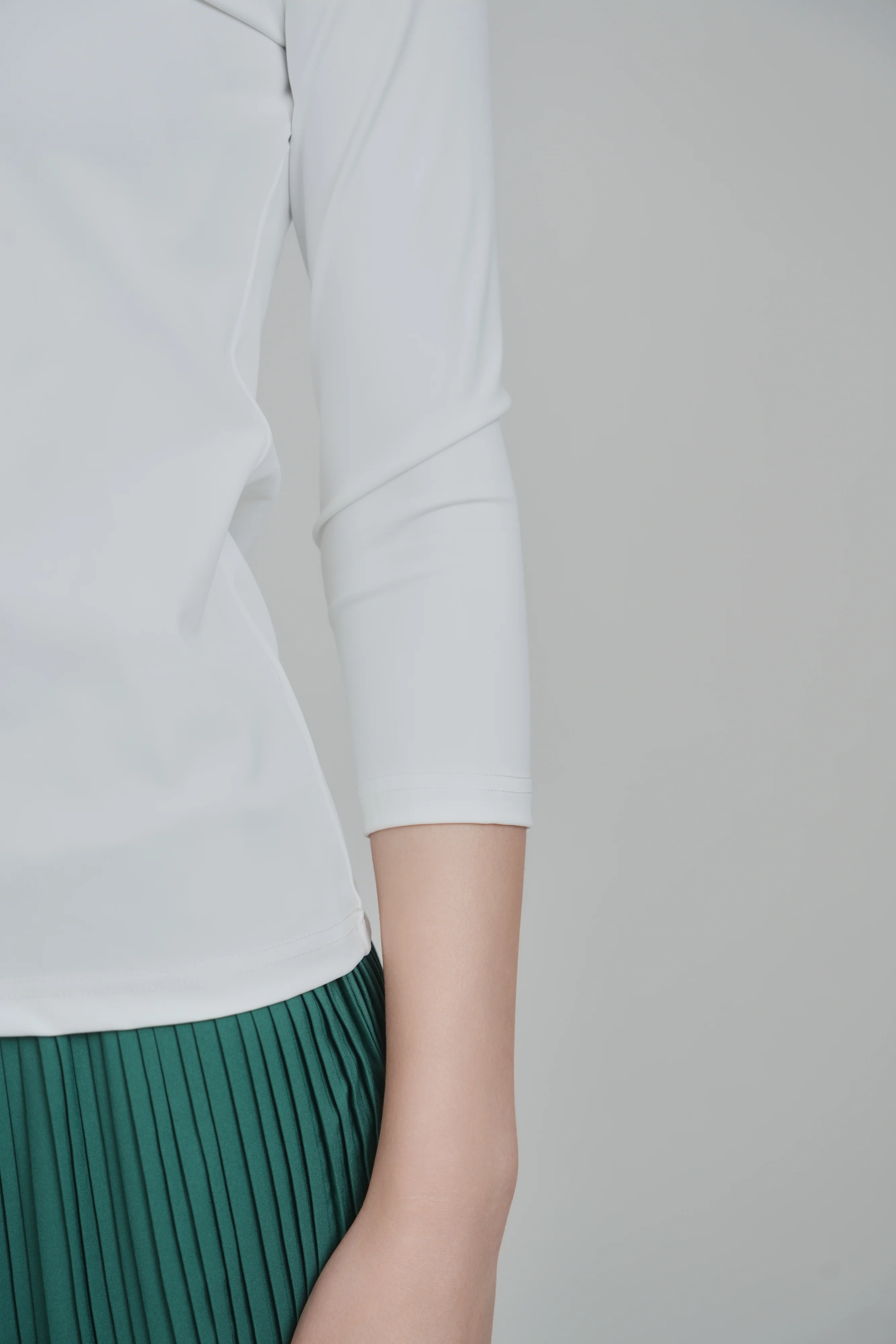 ACE TOP (WHITE) - Image 5