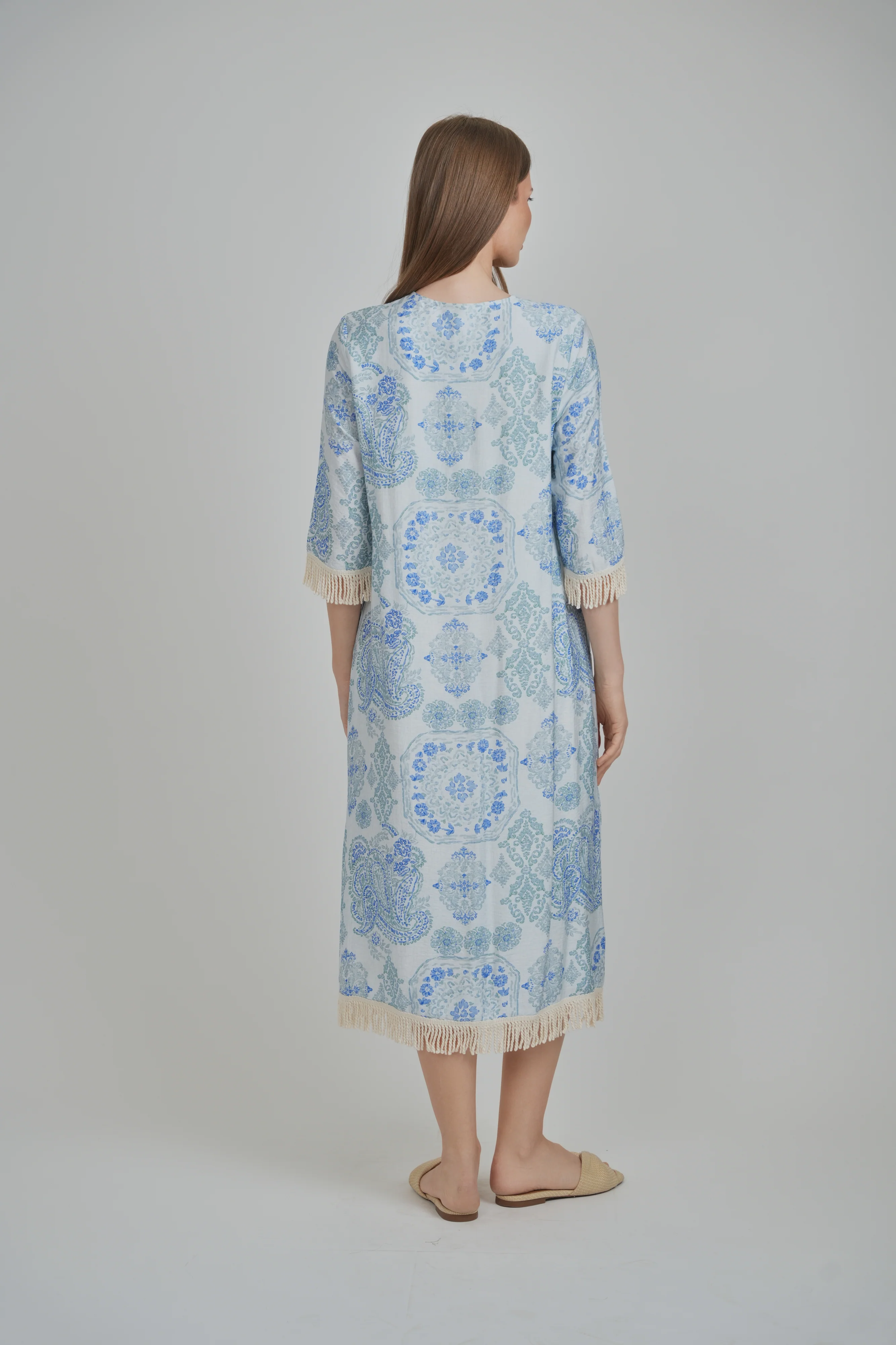 BEACH HOUSE DRESS (BLUE PAISLEY) - Image 4
