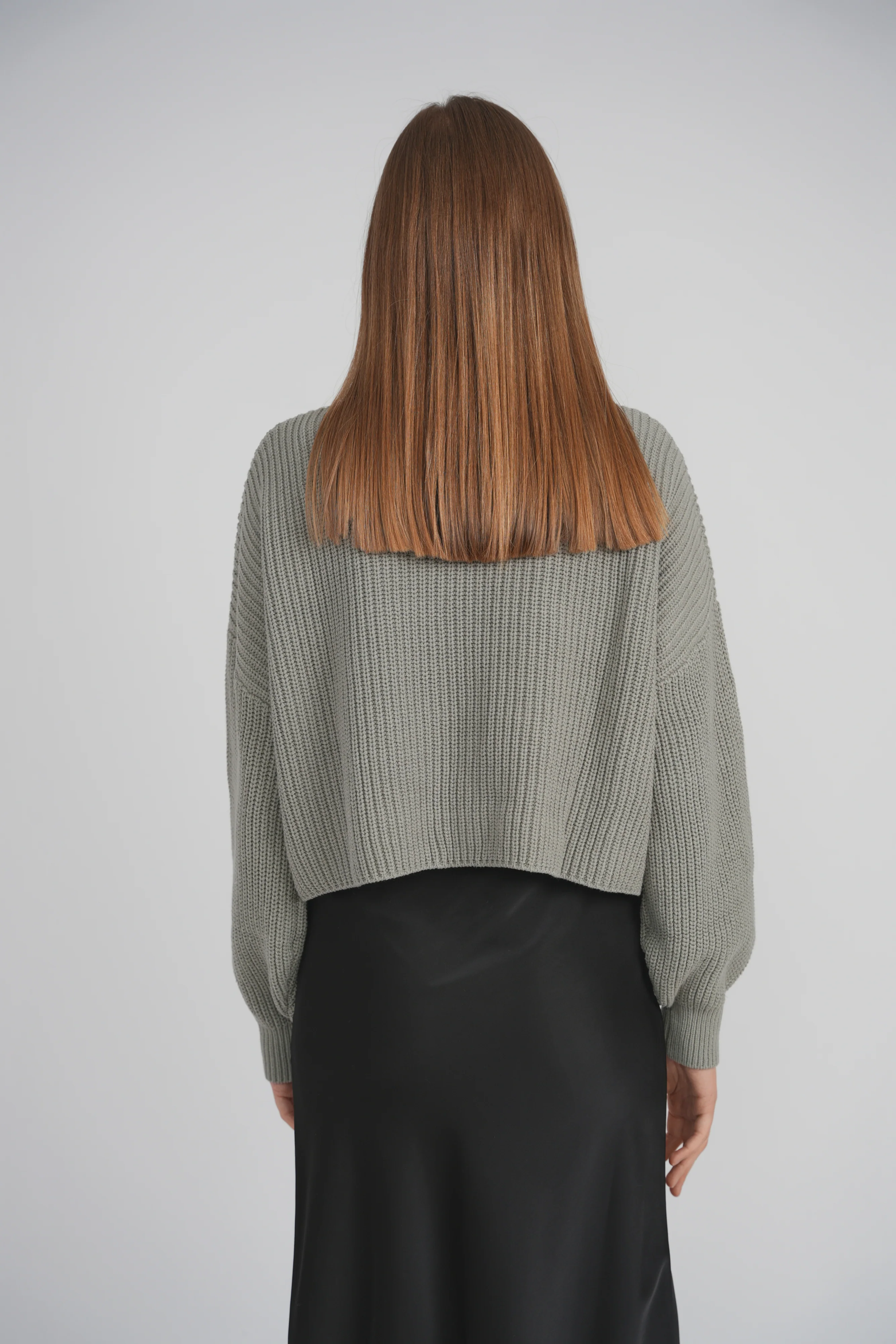 CROPPED KNIT SWEATER (GREY) - Image 4