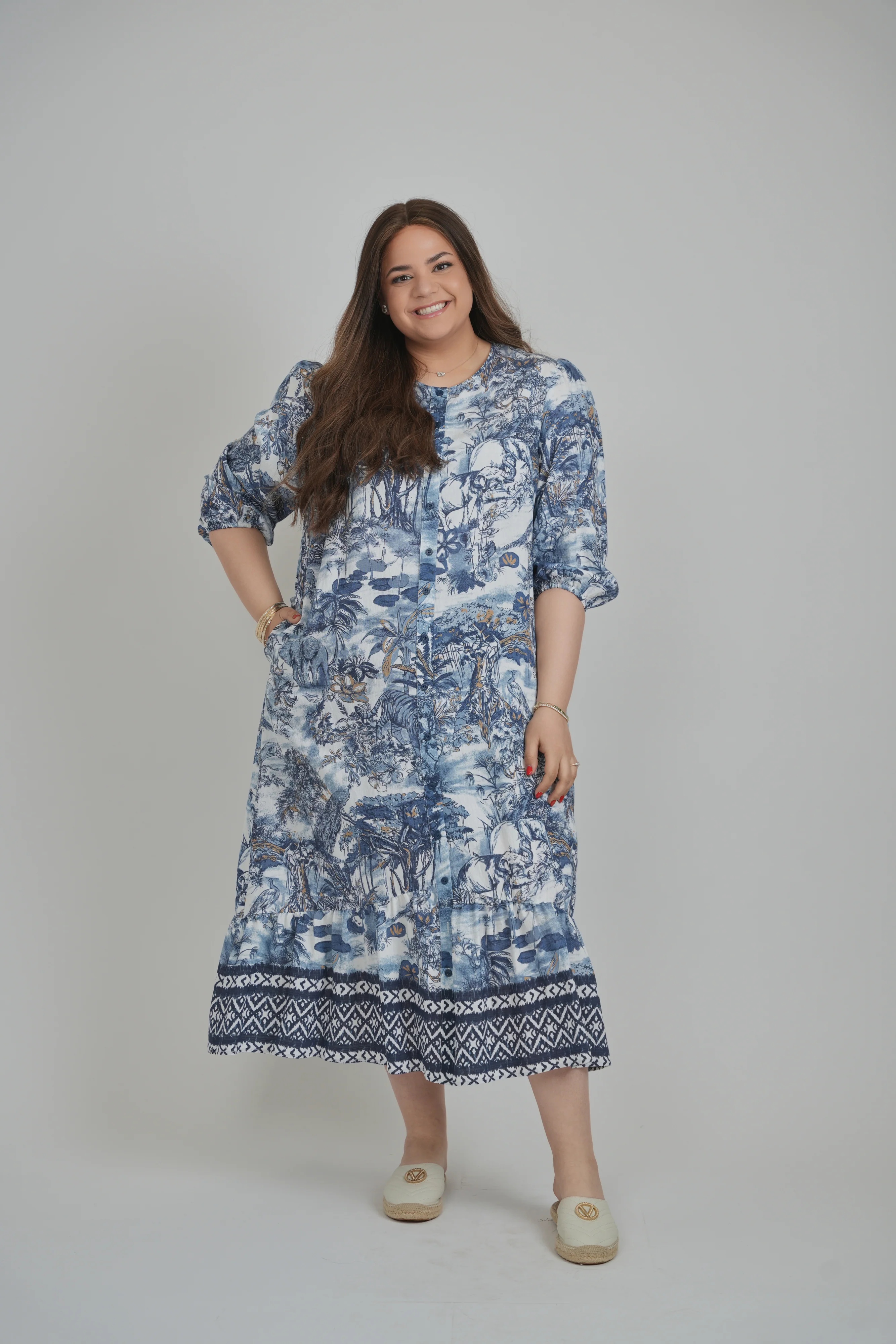 HAILEY DRESS (FRENCH TOILE) - Image 2