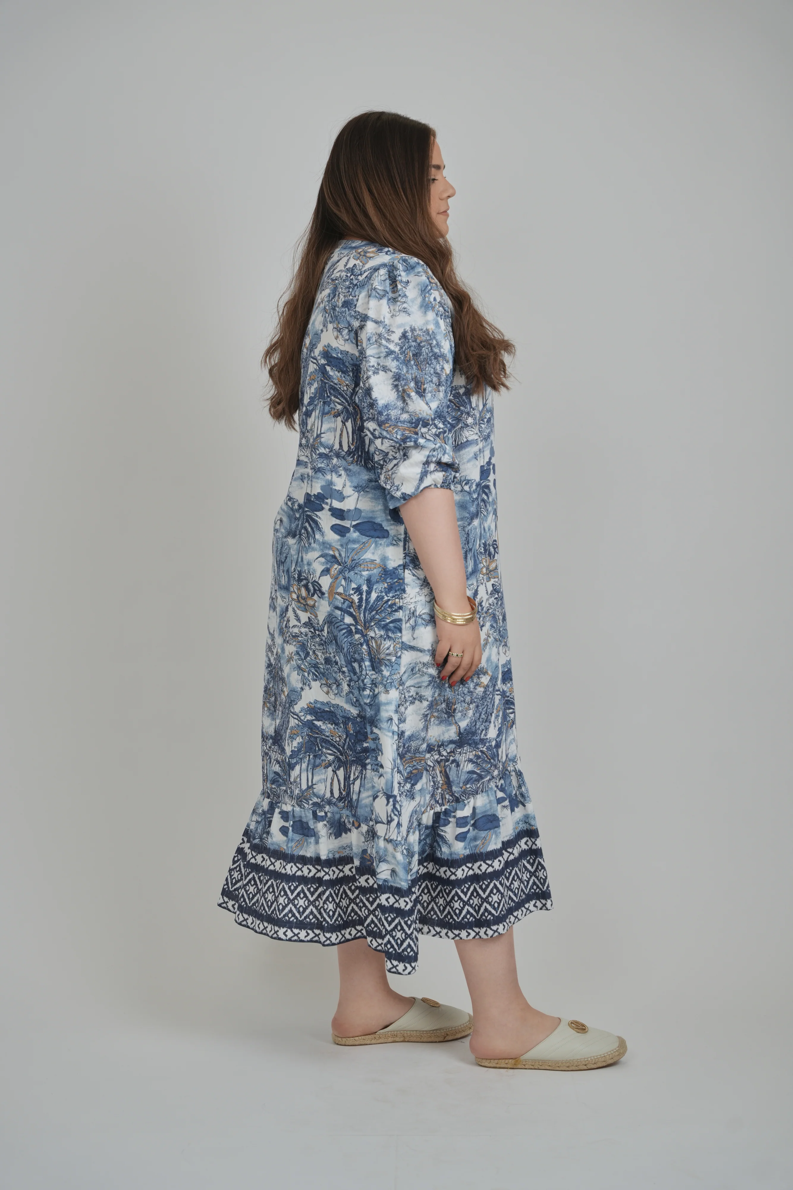 HAILEY DRESS (FRENCH TOILE) - Image 3