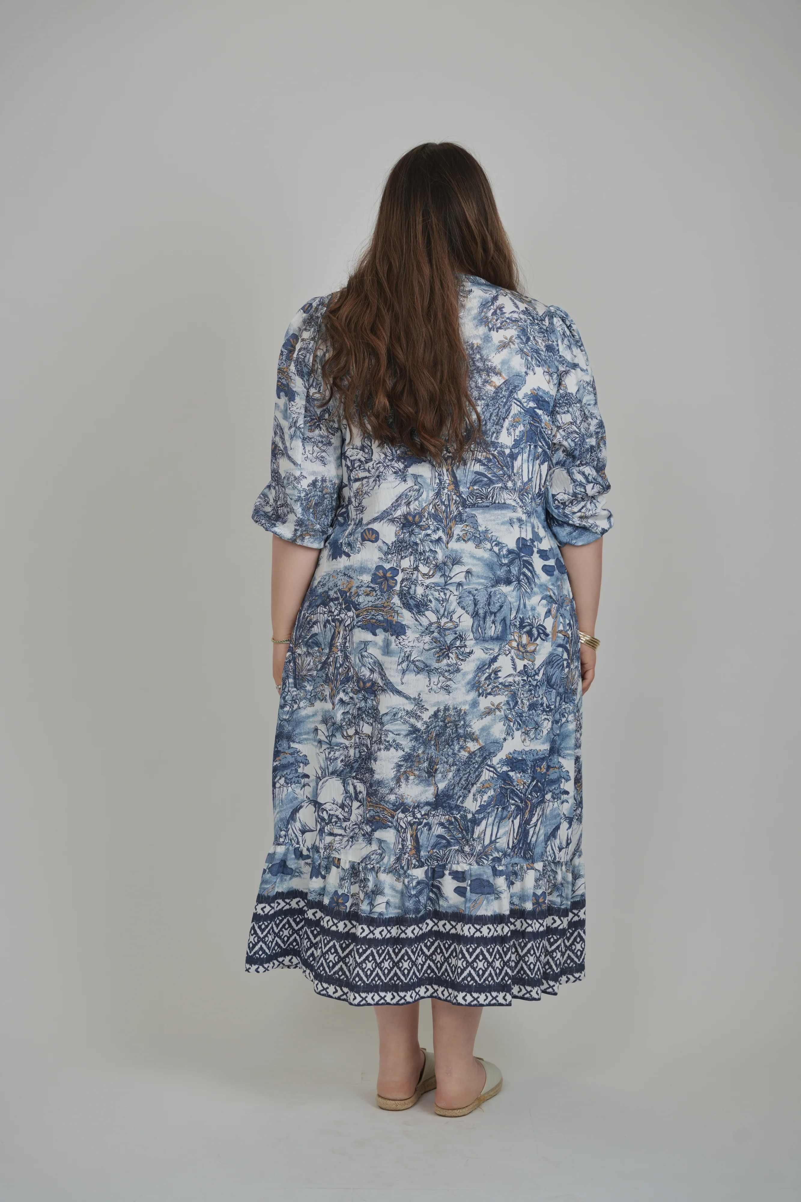 HAILEY DRESS (FRENCH TOILE) - Image 4