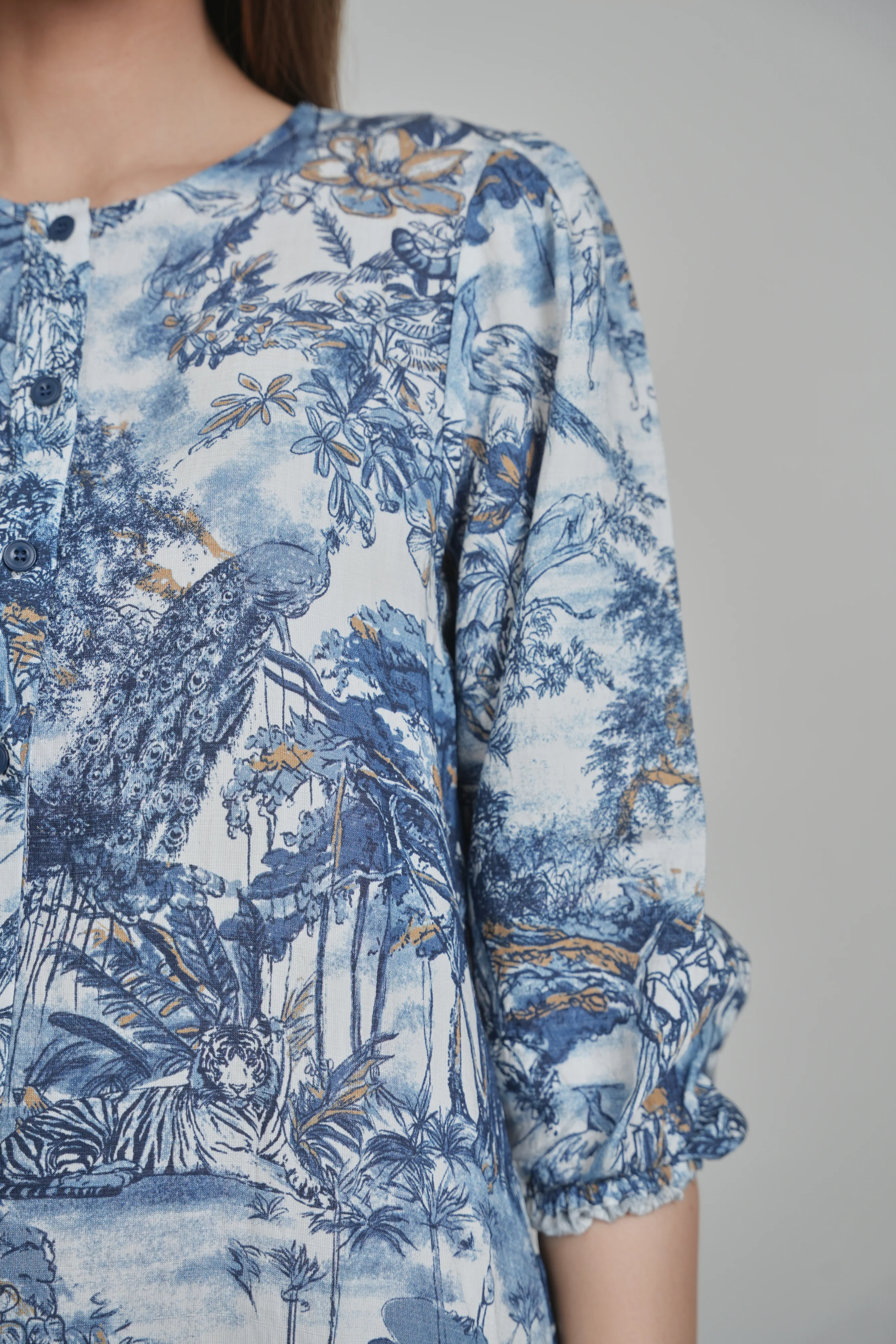 HAILEY DRESS (FRENCH TOILE) - Image 9