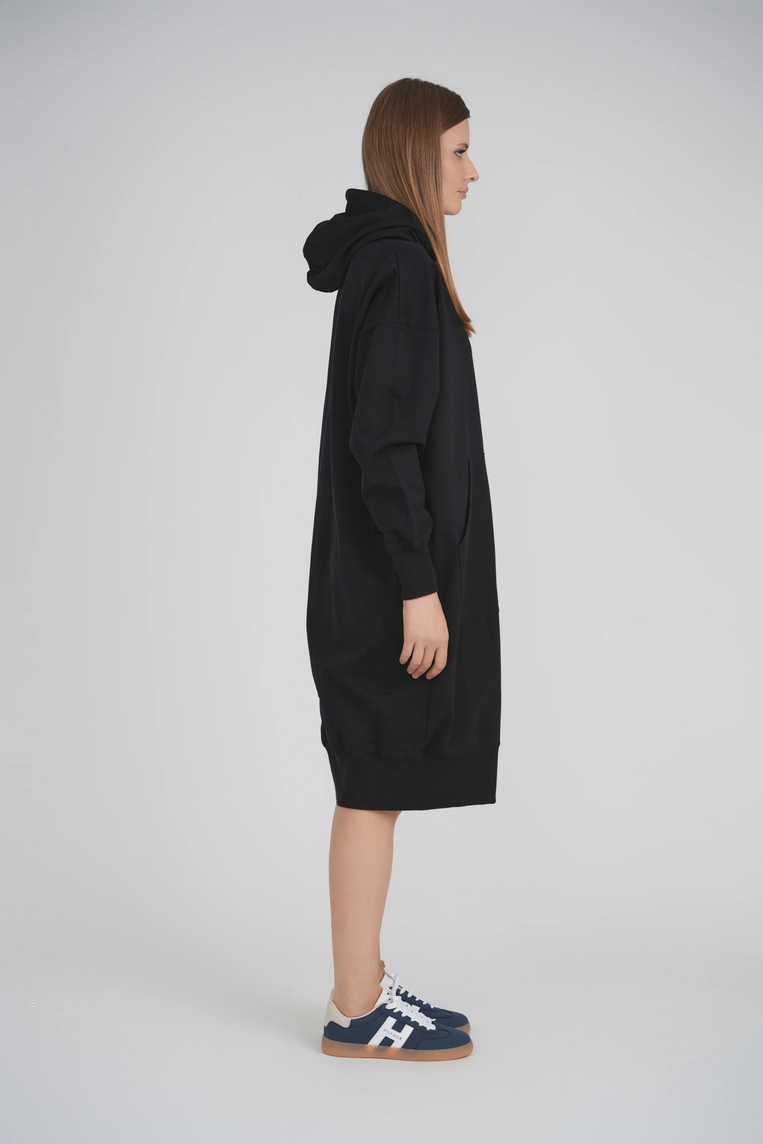 HOODIE ZIP UP DRESS (BLACK) - Image 4