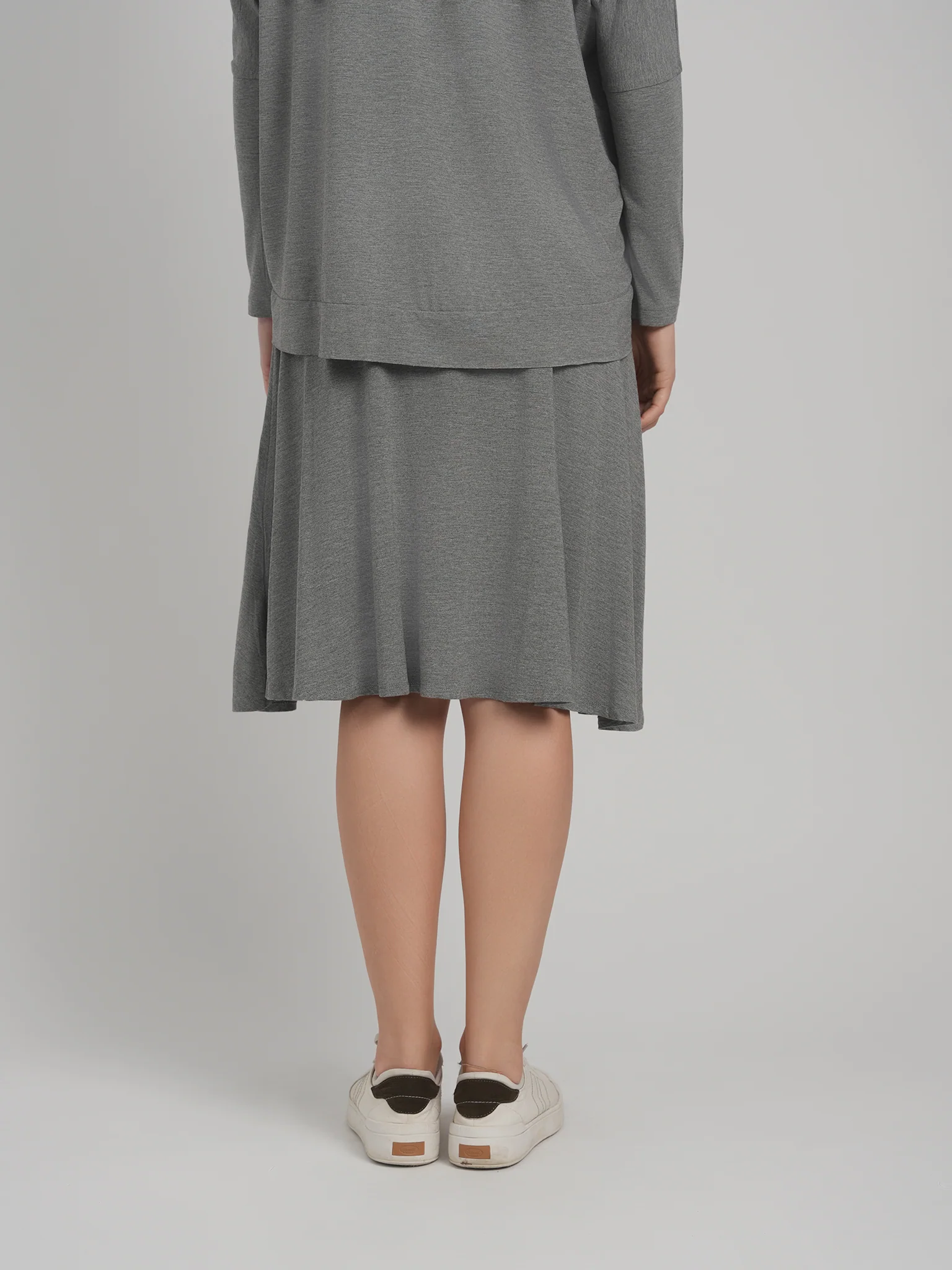 *MODAL SKYE SKIRT (CHARCOAL) - Image 2