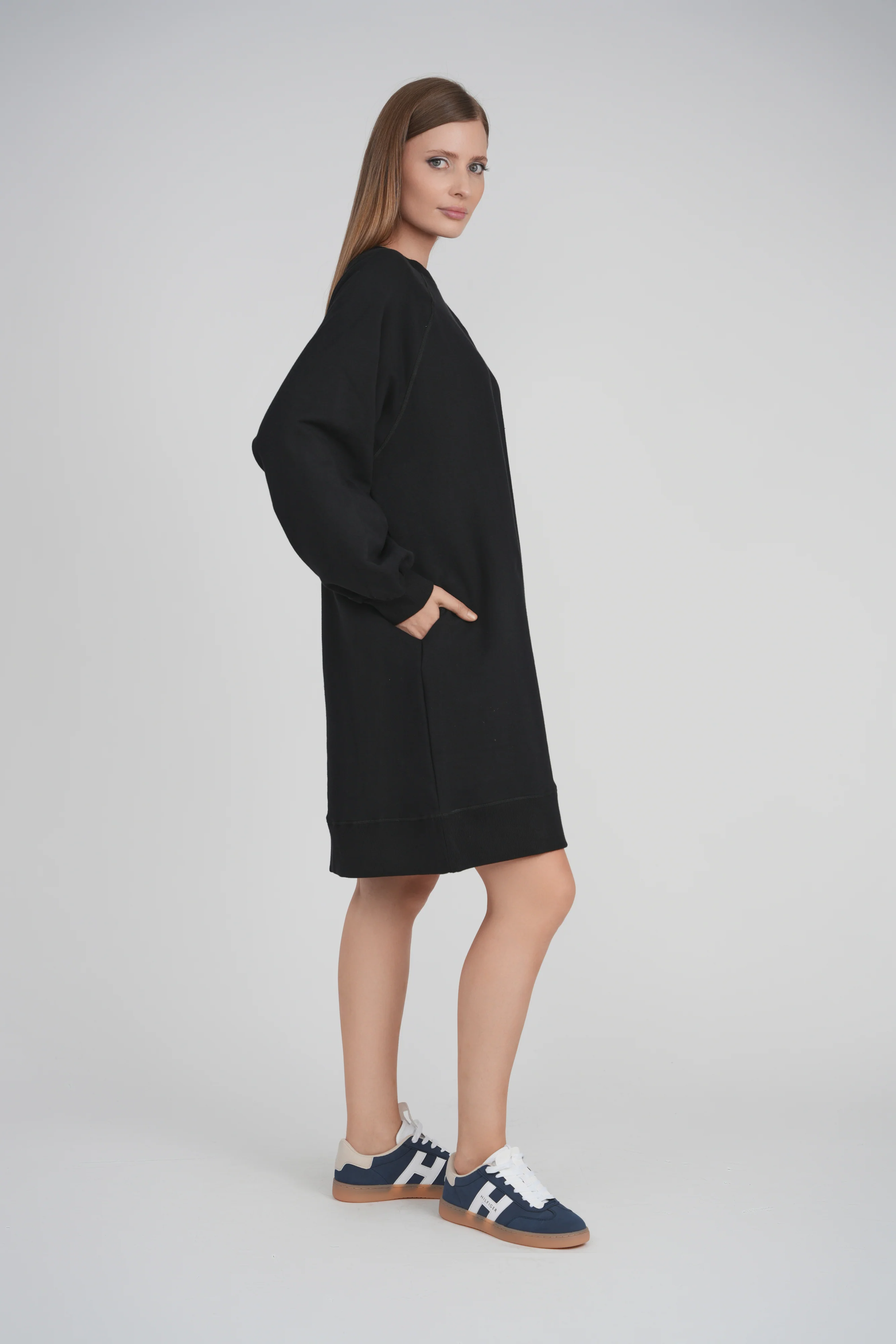 OVERSIZED SWEATSHIRT DRESS - Image 4