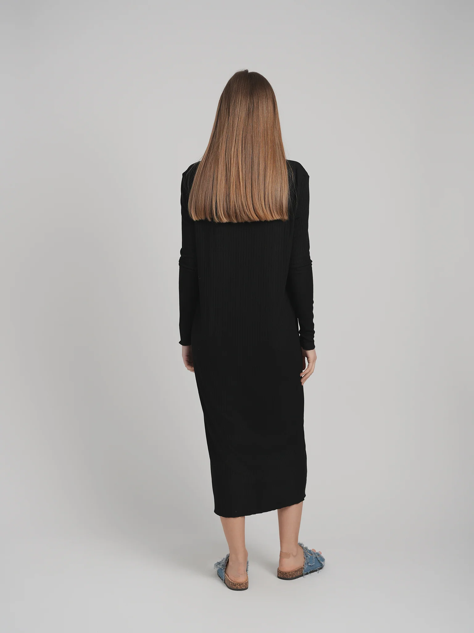 RIBBED BUTTON DOWN DRESS (BLACK) - Image 4