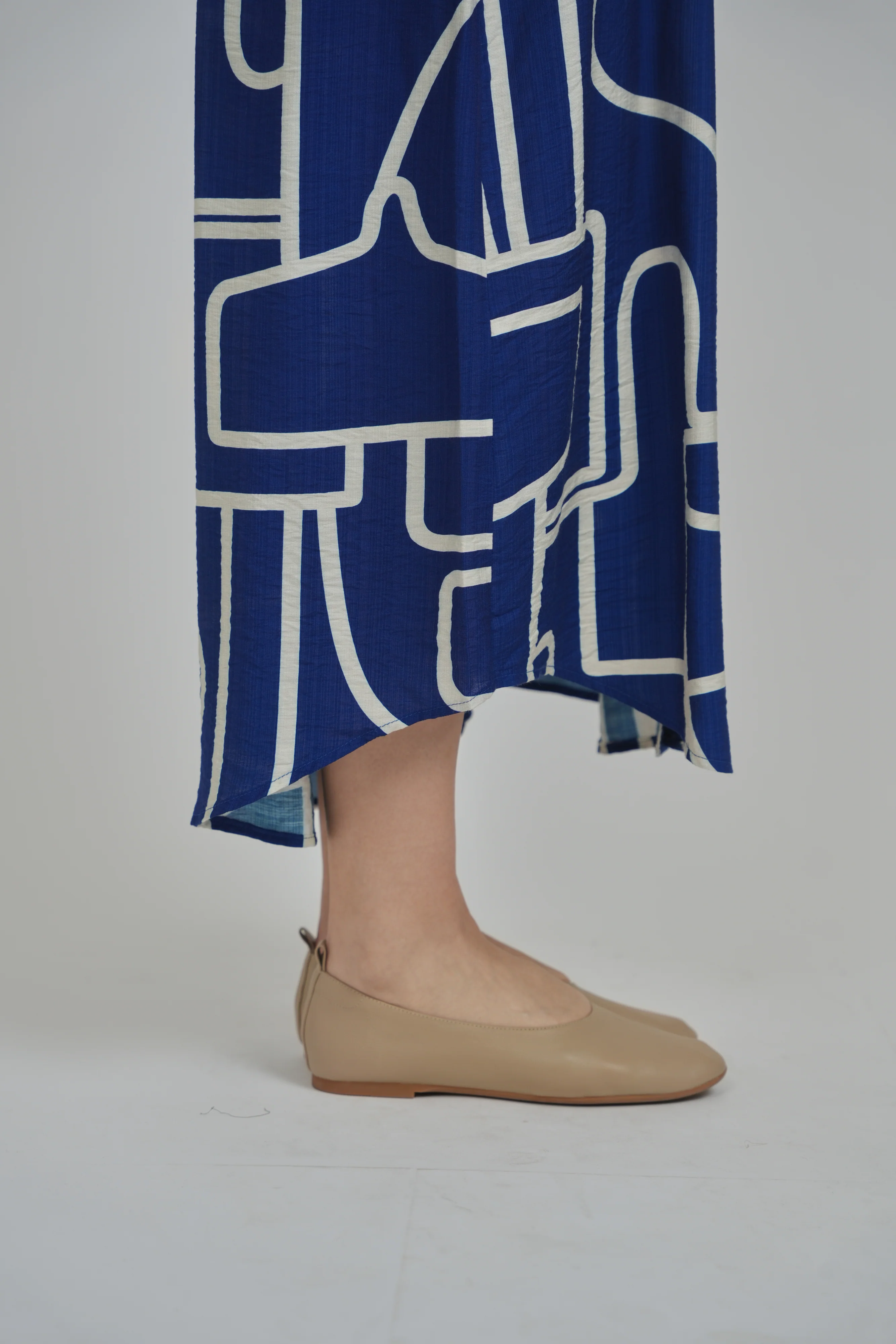 SARAH DRESS (BLUE ABSTRACT) - Image 8