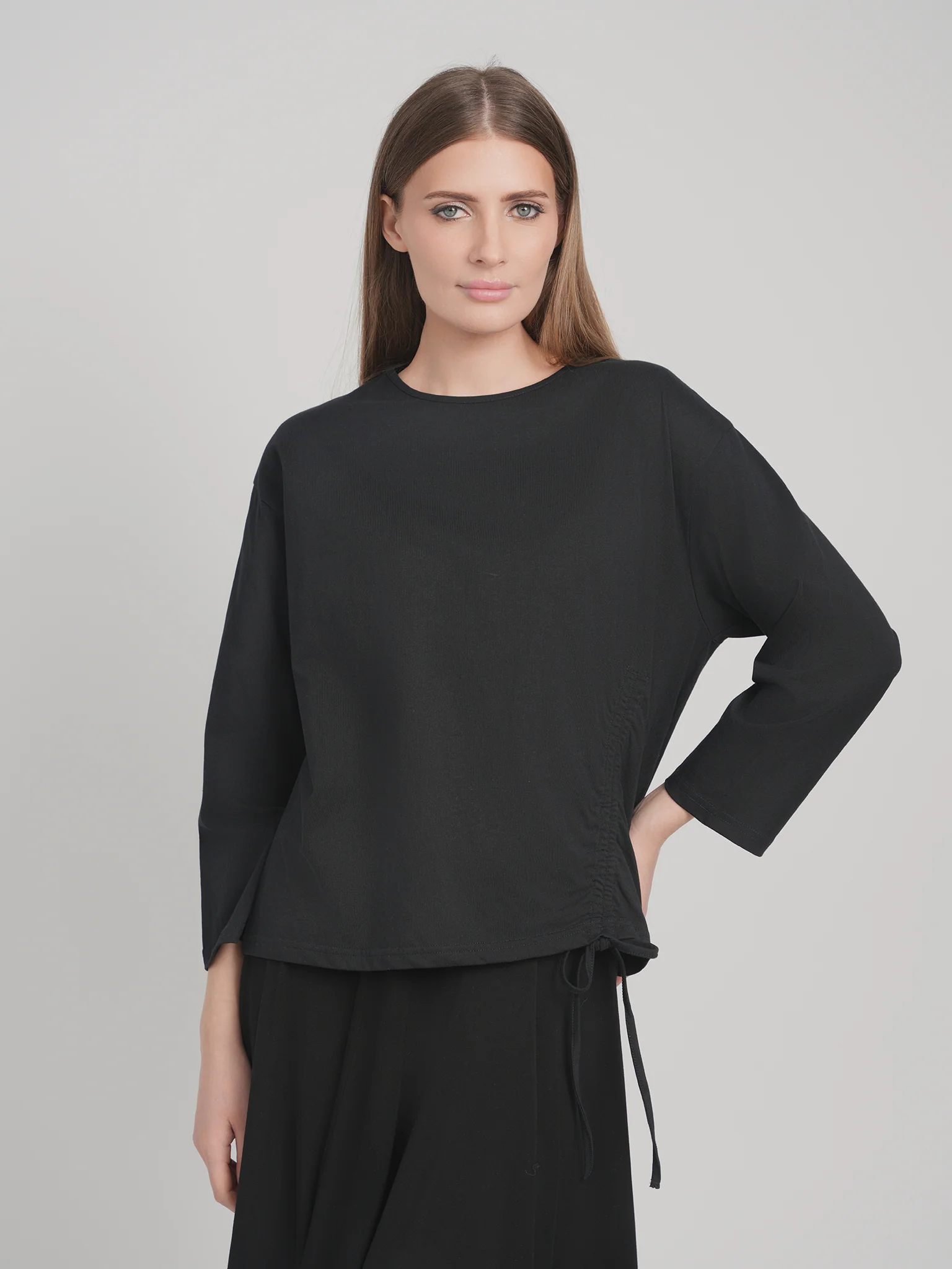 SIDE CINCH TOP (BLACK)