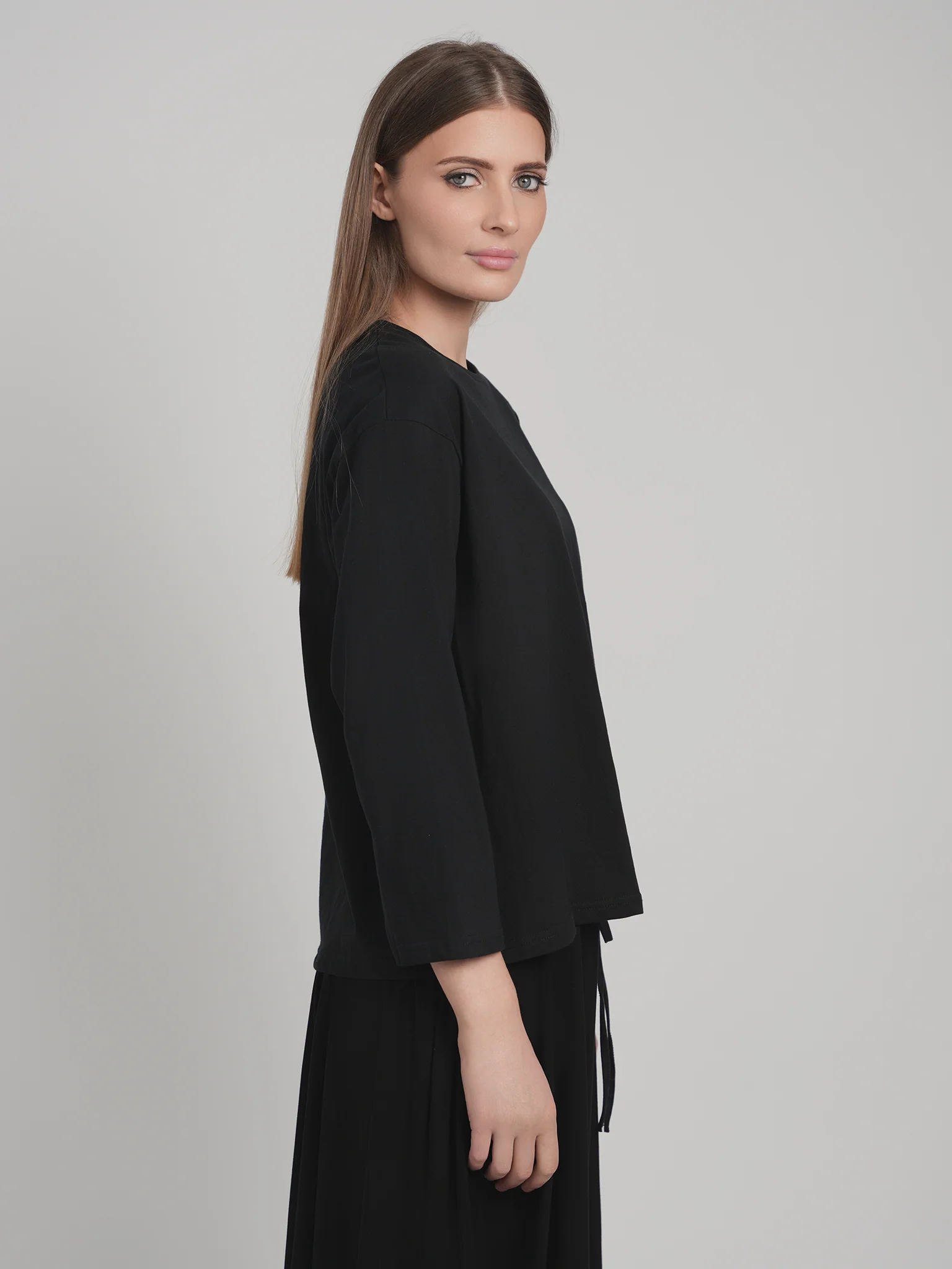 SIDE CINCH TOP (BLACK) - Image 3