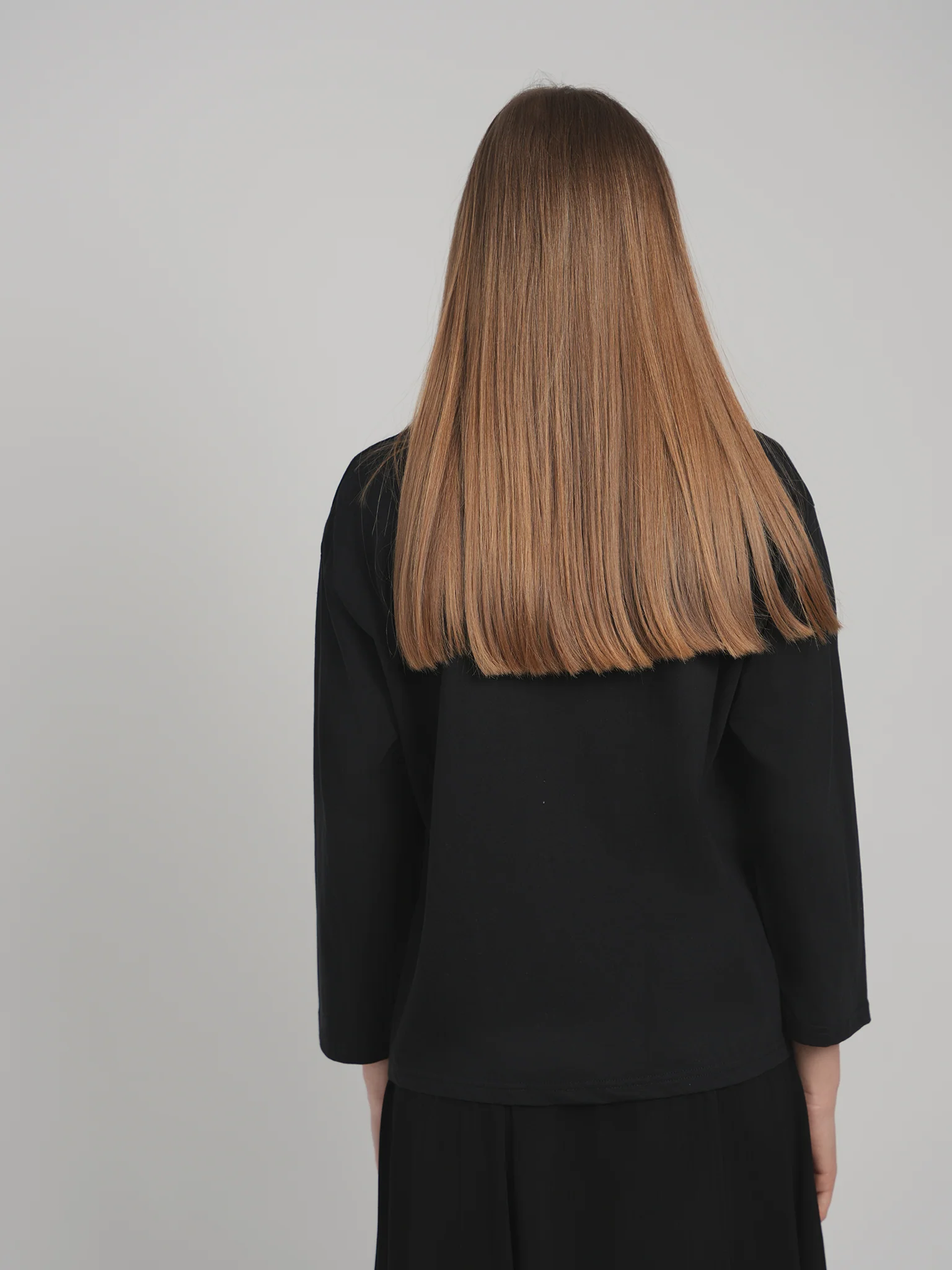 SIDE CINCH TOP (BLACK) - Image 4