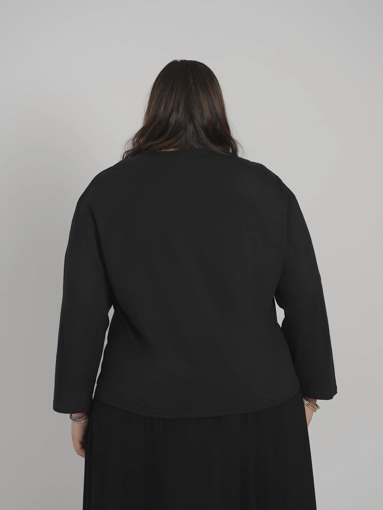 SIDE CINCH TOP (BLACK) - Image 9