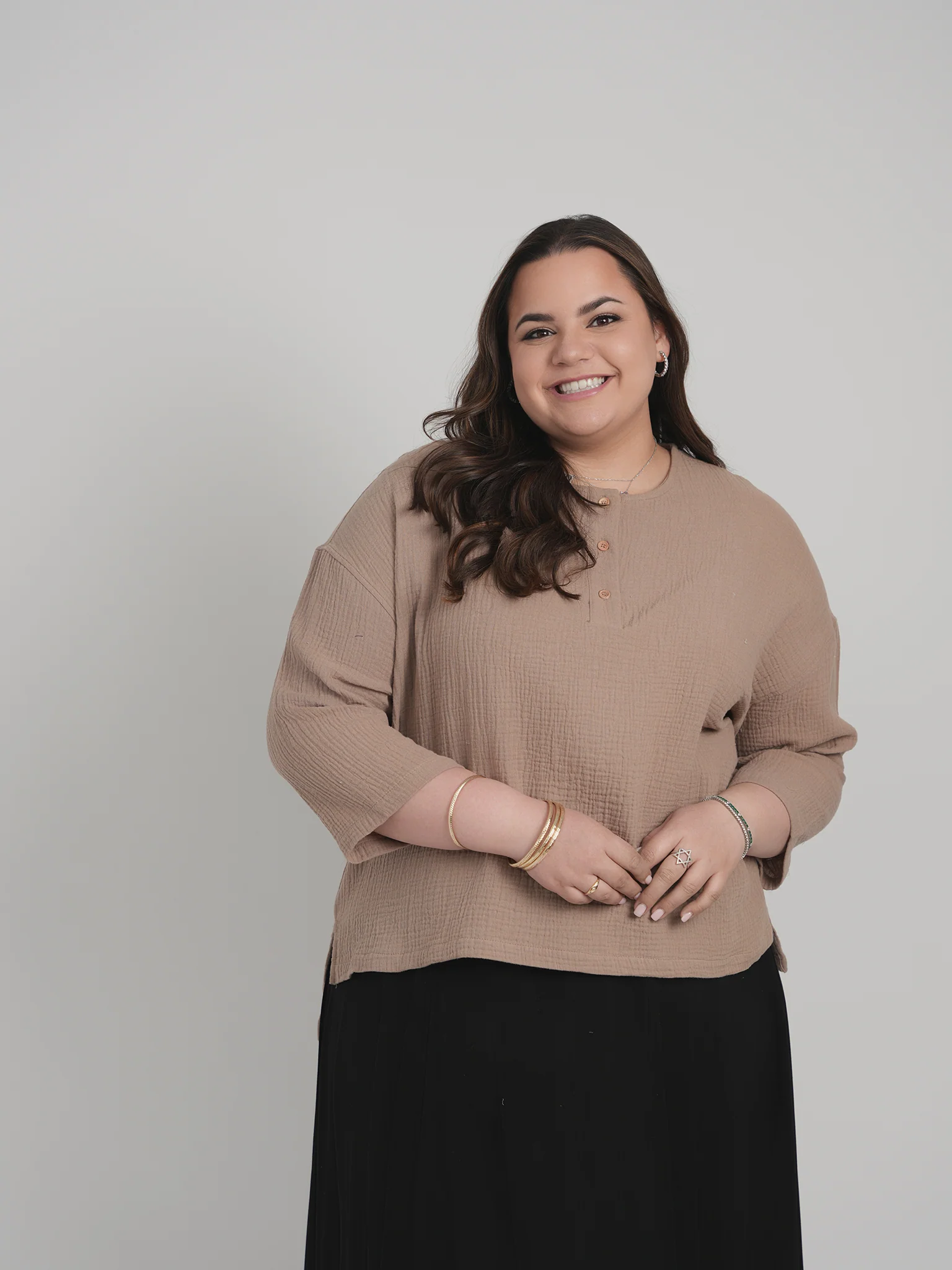 SQUARE HENLEY TOP (TAUPE) - Image 2