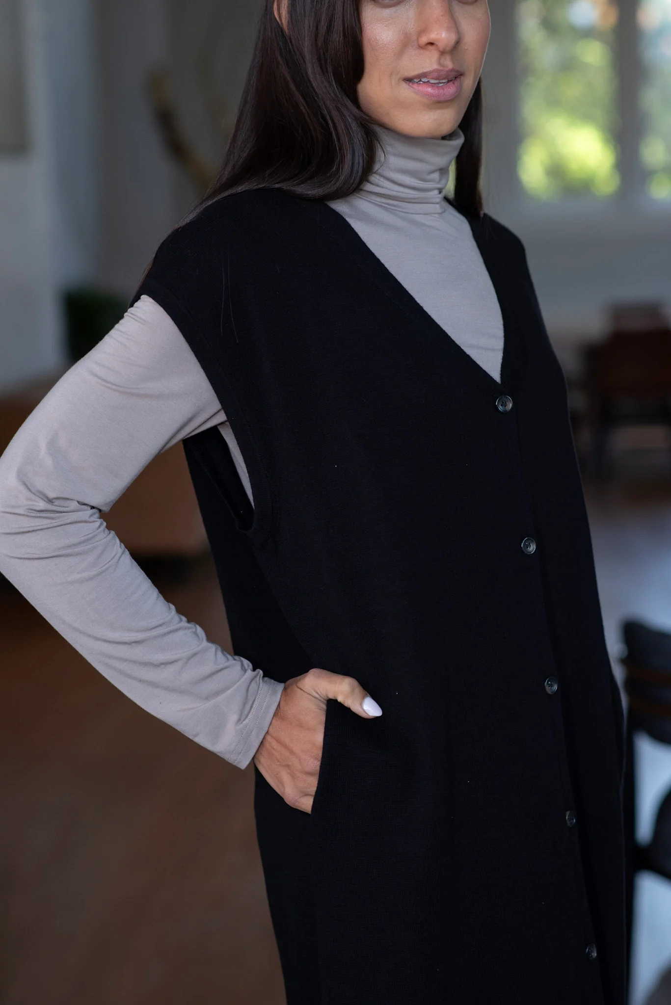 V-LONG BUTTON DOWN CARDIGAN - Image 8